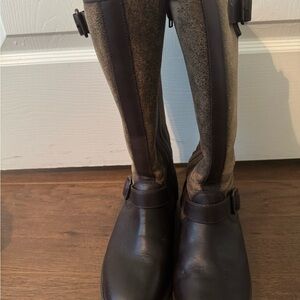 UGG Brown Shearling-Lined Boots